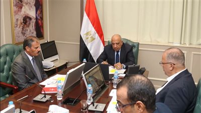وزير الكهرباء يتابع تحديث استراتيجية الطاقة المتكاملة والمستدامة حتى عام 2040