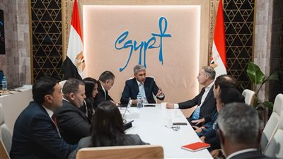وزير السياحة من باريس: زيادة الطلب الفرنسي على مصر ورحلات جديدة إلى الأقصر