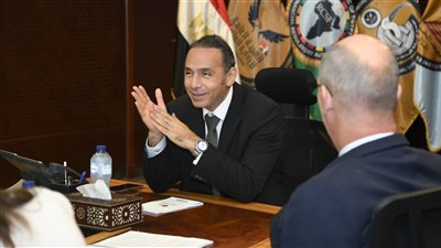 رئيس الرقابة المالية يبحث مع نائب رئيس البنك الأوروبي تعزيز التعاون لزيادة جاذبية القطاع المالي غير المصرفي
