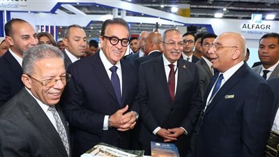 إقبال رسمي واسع على جناح «تحالف مستقبل مصر الطبي» في «إيجي هيلث 2026»