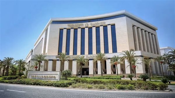 وزيرة الإسكان تصدر قرارات بإزالة مخالفات بناء في القاهرة الج