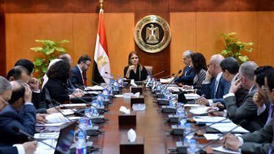 «نصر» تناقش تقرير ممارسة «أنشطة الأعمال» مع بعثة «البنك الدولي»