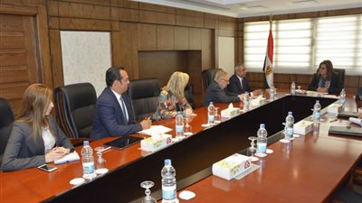 وزيرة التخطيط تبحث فرص التعاون مع الأكاديمية العربية