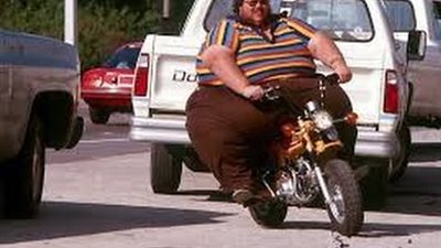 «المالية» تدرس فرض ضرائب على الوزن في 2018