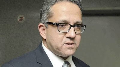 «العناني».. جزار الآثار