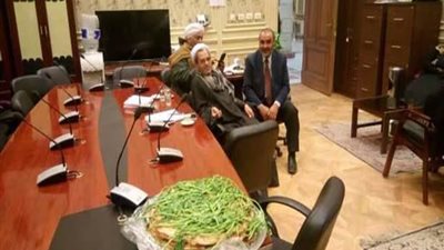 «فطير وبيض» و«قبلات» في مجلس النواب