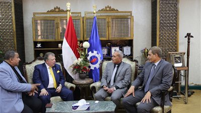 «حماية المستهلك» يفتتح فرعا جغرافيا بالسويس لضبط السوق