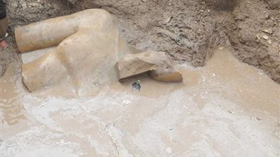 الآثار: تمثال المطرية لـ «بسماتيك الأول» وليس «رمسيس الثاني»