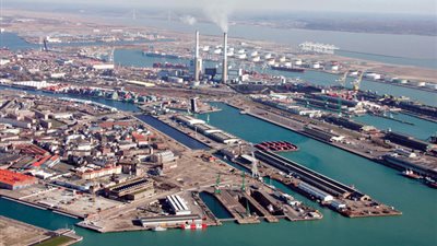 فتح بوغاز ميناءي الإسكندرية والدخيلة بعد تحسن الأحوال الجوية