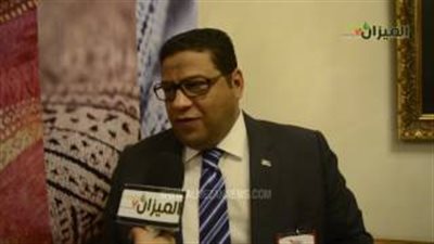 «خبير»: «التعويم» وراء تعثر قطاع المقاولات 