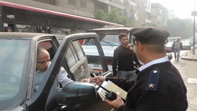 تعرف على عقوبة «تحميل راكب زائد بالميكروباص»