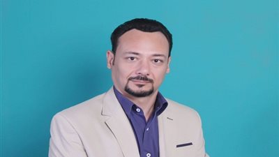 «الفقي»: «EGX30» مرشح لمستوى 13300 نقطة.. اليوم