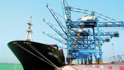 وصول 5 آلاف طن بوتاجاز لموانئ السويس