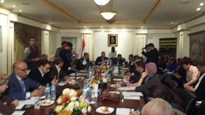 «اتحاد المستثمرين»: توقف خطوط الإنتاج بسبب غياب العمالة المدرية