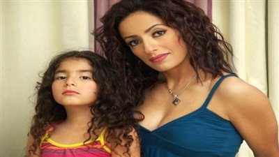 تأجيل دعوى «هند الحناوي» ضد الفيشاوي لـ 2 مايو