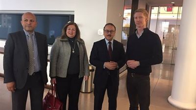 «القاضي» يبحث مع قيادات «إنفور» فرص الاستثمار في مصر 