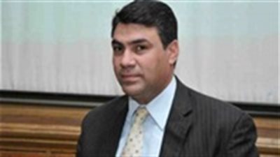 «الشهيدى»: شركات النسيج تتداول بالبورصة وفقاً لاحتفاظها بمخزون الأراضى 