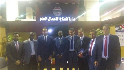 وفود عربية وأجنبية في جناح «قطاع الأعمال» للتعاون مع القابضة للغزل 