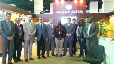 بالصور.. اهتمام دولي بمنتجات قطاع «الأعمال العام»