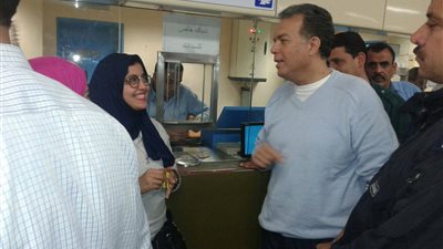 وزير النقل يتفقد المترو ومطالبات بالتطوير بعد زيادة التذكرة