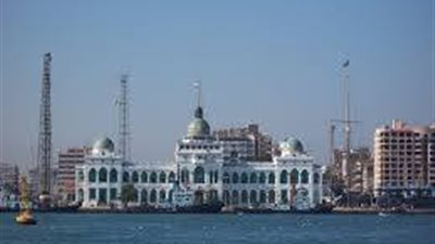 ضبط 1235 كرتونة عطور إماراتية قبل تهريبها من بورسعيد