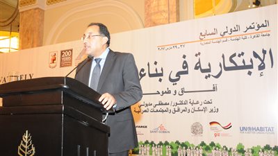 «مدبولي»: مضاعفة الرقعة المعمورة حل للزيادة السكانية