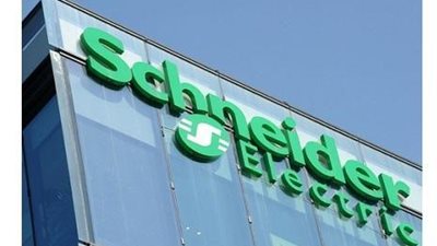 مصر مركزاً إقليمياً لأعمال «شنايدر إليكتريك» فى الشرق الأوسط.. «غبور»: 25 مليون يورو إيرادات الشركة فى 2016.. و«شاهين»: متواجدون في 140 دولة