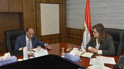 «التخطيط» تناقش مع «المستثمرين» خطة التنمية الاقتصادية