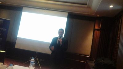 «ساكسو بنك»: تأثير ترامب مثل «فقاعة مضاربة» أوشكت على الانفجار