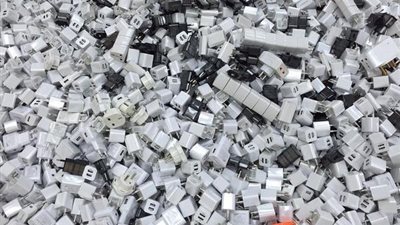 «غرفة القاهرة»: السلع الرديئة دخلت السوق «من تحت الترابيزة»