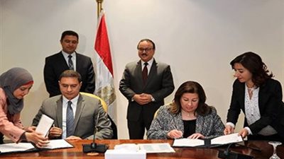 القاضي يشهد توقيع «مذكرة تفاهم» لإنشاء معمل هندسي ببرج العرب