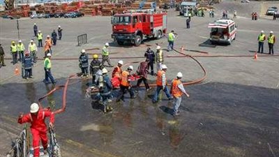 «ميناء دمياط» يجري مناورة حريق بحرية