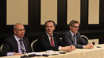 بالصور.. «أبوالنجا»: مصر قادرة على صناعة سيارات محلية الصنع