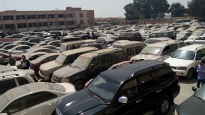بالصور.. السيارات المعروضة للبيع بمزاد «جمارك القاهرة»