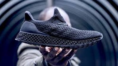 «أديداس» تطلق حذاء بتقنية ثلاثية الأبعاد 