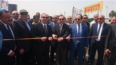 وزير البترول يفتتح طريق النهضة بالعامرية 