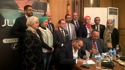 غرفة صناعة الحرف اليدوية تبدأ التسويق الإلكتروني بـ«50 حرفيًّا»