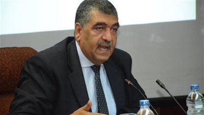 «الشرقاوى» يتابع تنفيذ المشروعات الاستثمارية لشركات قطاع الأعمال