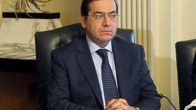 وزير البترول يعزى ضحايا تفجيرات الكنائس