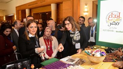 بالصور| «سحر نصر»: الإصلاح الاقتصادي لن ينجح دون مشاركة القطاع الخاص 