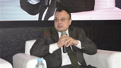 «إيهاب رشاد» يطالب بإنشاء «مركز مالي عالمي» لجذب الاستثمار الأجنبي