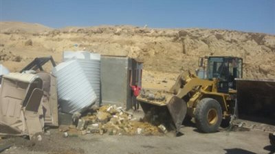 بالصور.. حملات موسعة لإزالة المخالفات والتعديات بالقاهرة الجديدة