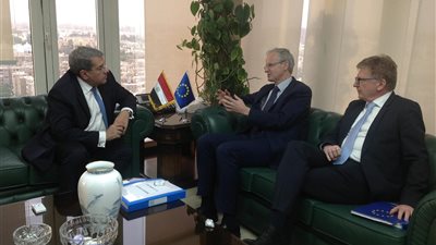 بالصور..عمرو الجارحي: الاتحاد الأوروبي مستعد لتقديم دعم مالي وفني لمصر 