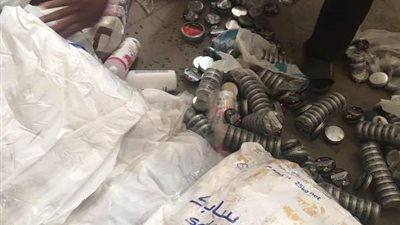 جمارك السويس تحبط تهريب «مستحضرات تجميل وبندقية ضغط هواء»