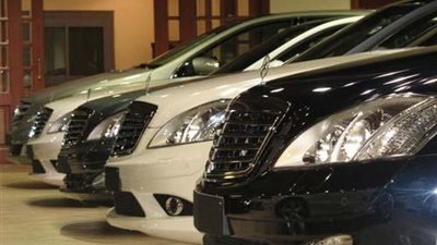 صاحب معرض سيارات: متفائلون رغم ركود السوق 