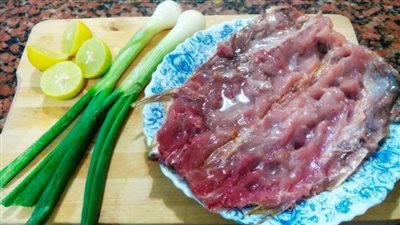 أشهر محافظات مصر في صناعة الفسيخ..نبروه قلعة الصناعة..ودمياط ترسله كـ«موسم» لبناتها المتزوجات..و«البرج» تنافس «كفر الشيخ» في البوري