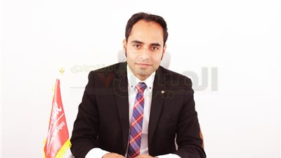 بالفيديو.. محمد يوسف فى حواره لـ«الميزان الاقتصادي»: مليار سائح حول العالم من «السياحة الإلكترونية».. ومصر لا تعترف بها.. تأسيس المجلس الأعلى بادرة إيجابية.. وحملات الدعاية للقطاع في مصر «سرية»!