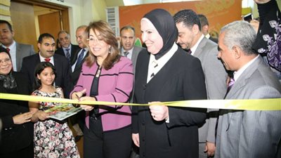 «نيفين جامع»: مولنا مشروعات تنموية مع 27 جمعية بقيمة 142 مليون جنيه 