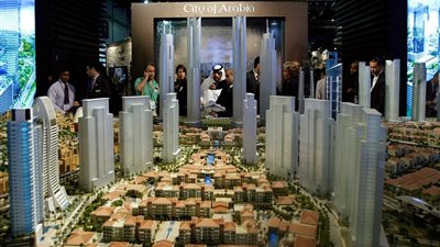 المعارض الخارجية سلاح الشركات العقارية لفك ركود القطاع.. «البستاني»: أهم وسائل التسويق.. «إيجي جاب»: المصريون في الخارج وقود العقارات في مصر.. «أربكو»: تحقق زيادة في المبيعات