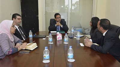 «التخطيط» تناقش الاستفادة من الخبرات الدولية في تطوير الإدارة العامة